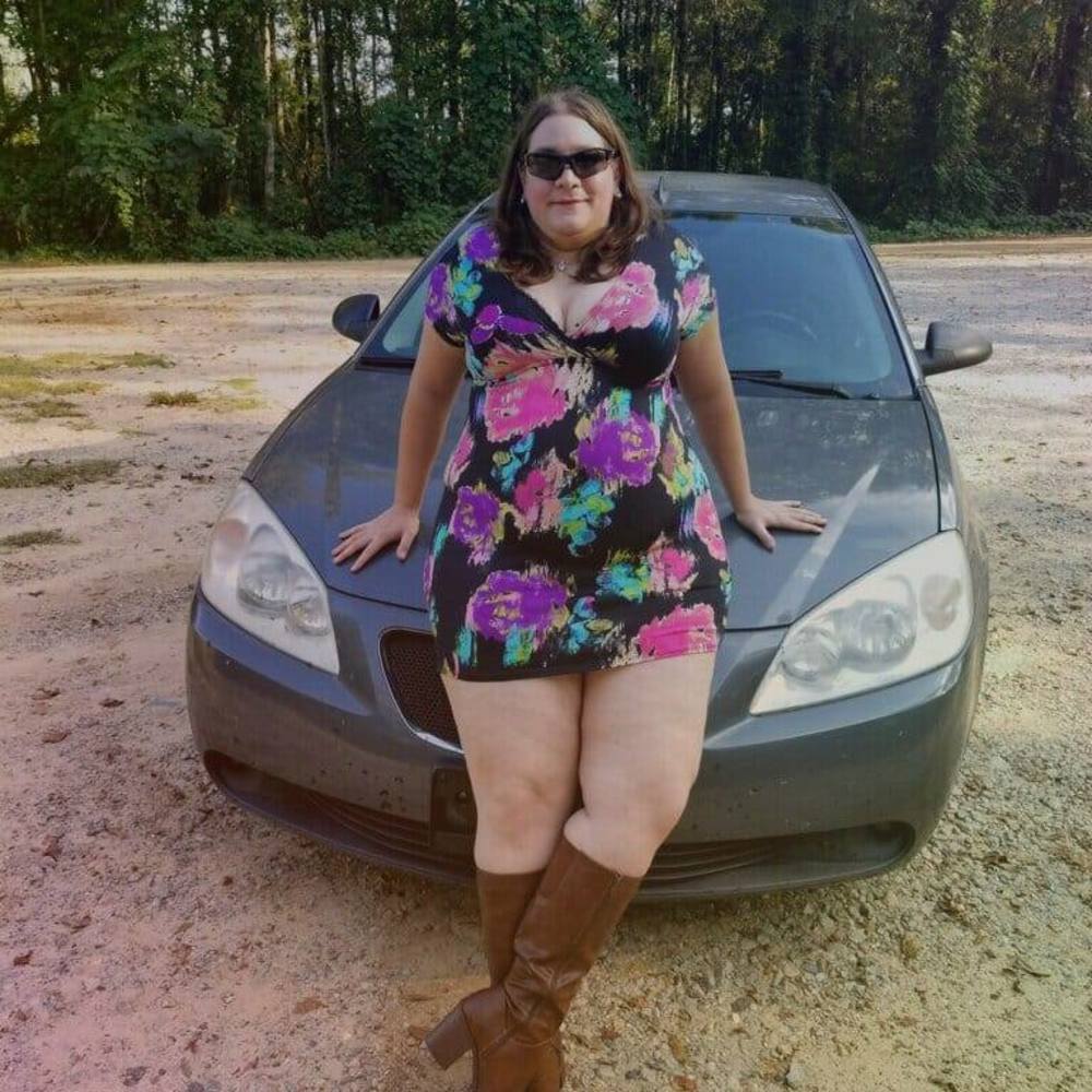 Meet your Posher, Courtney